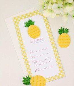 Easy Like Sunday Morning: Paper Punch Pineapples | Damask Love