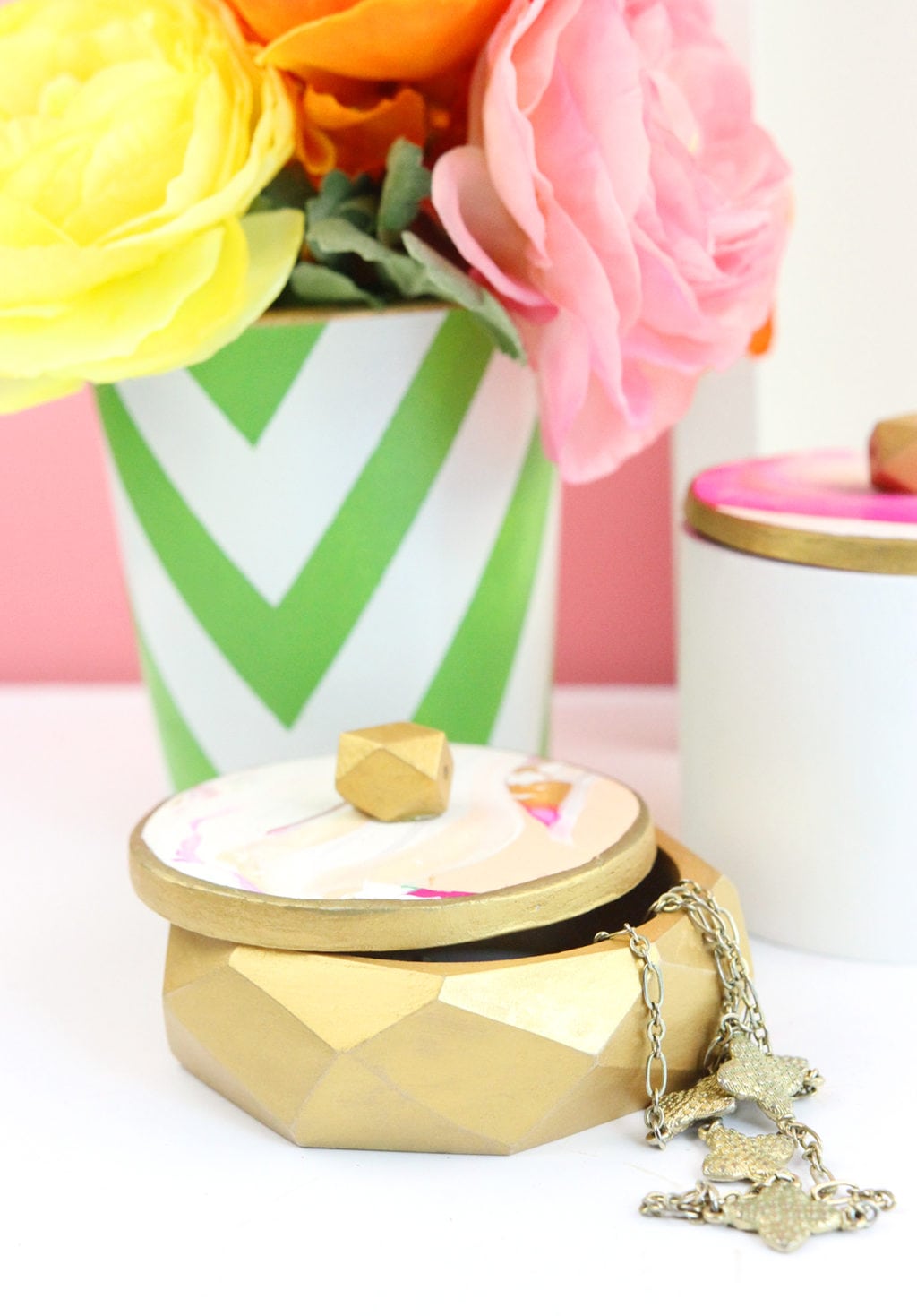DIY Marbled Clay and Wooden Bracelet Jewelry Boxes | damask love