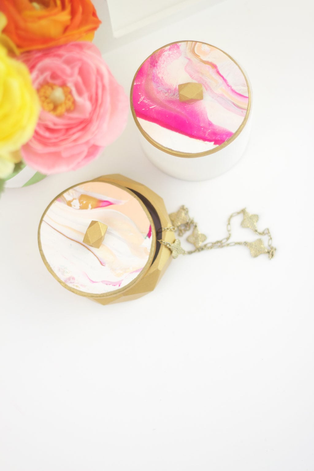 DIY Marbled Clay and Wooden Bracelet Jewelry Boxes | damask love