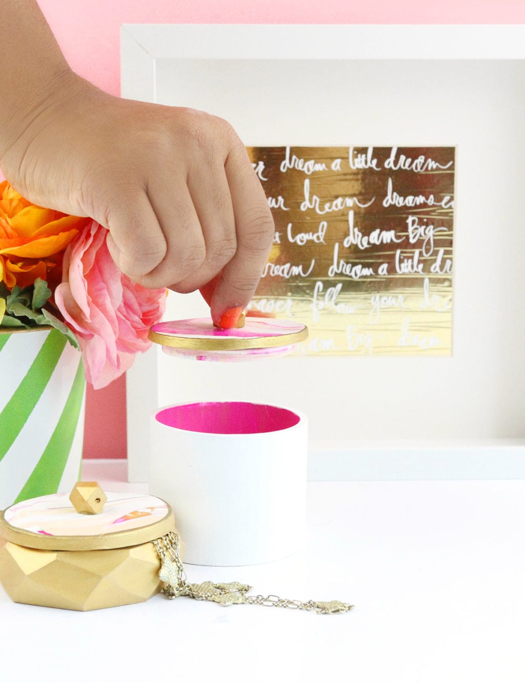 DIY Marbled Clay and Wooden Bracelet Jewelry Boxes | damask love