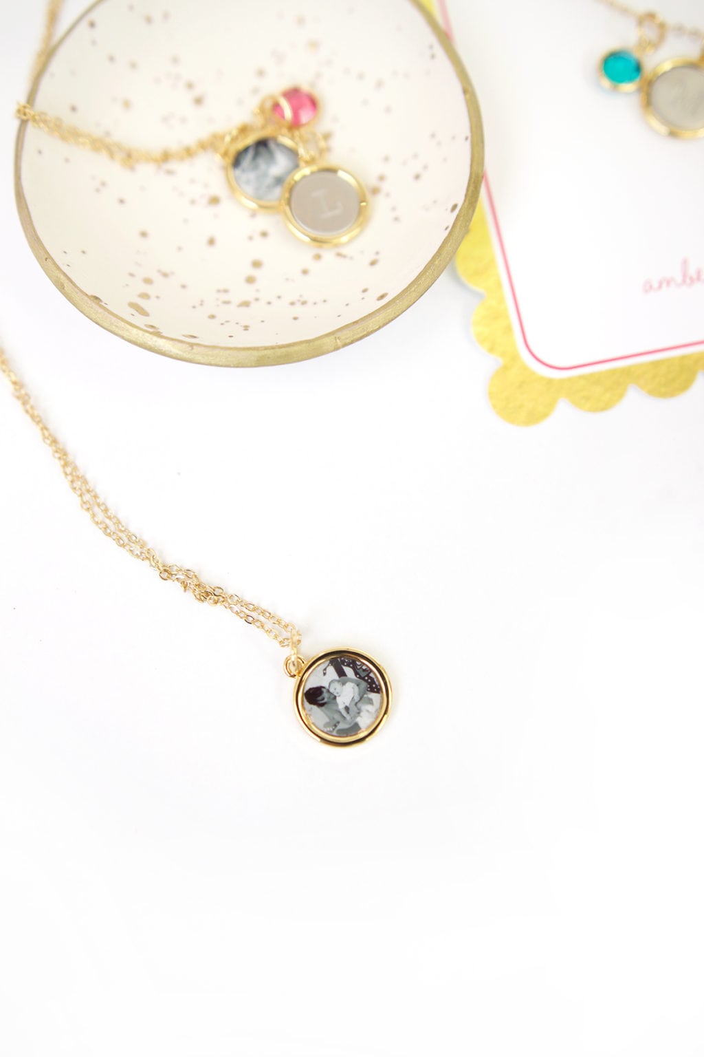 Custom Holiday Jewelry Gifts with Shutterfly | damask love