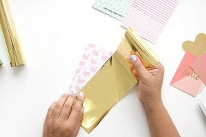 Create your own easy diy foiled stationery that rivals anything you can get at the store. It's quick and uses basic crafting supplies.