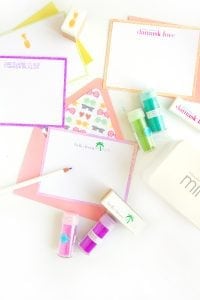 Use your Silhouette Mint to create stamps for your custom stamped glitter edge notecards | damask love