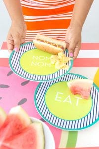 Celebrate summer with outdoor entertaining with Shutterfly and DIY Citronella Candles that will make your next party a hit.