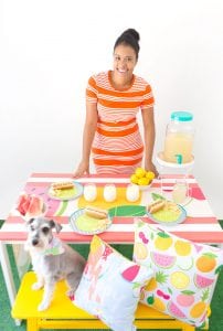 Celebrate summer with outdoor entertaining with Shutterfly and DIY Citronella Candles that will make your next party a hit.