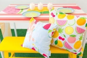 Celebrate summer with outdoor entertaining with Shutterfly and DIY Citronella Candles that will make your next party a hit.