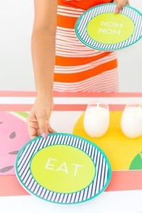 Celebrate summer with outdoor entertaining with Shutterfly and DIY Citronella Candles that will make your next party a hit.