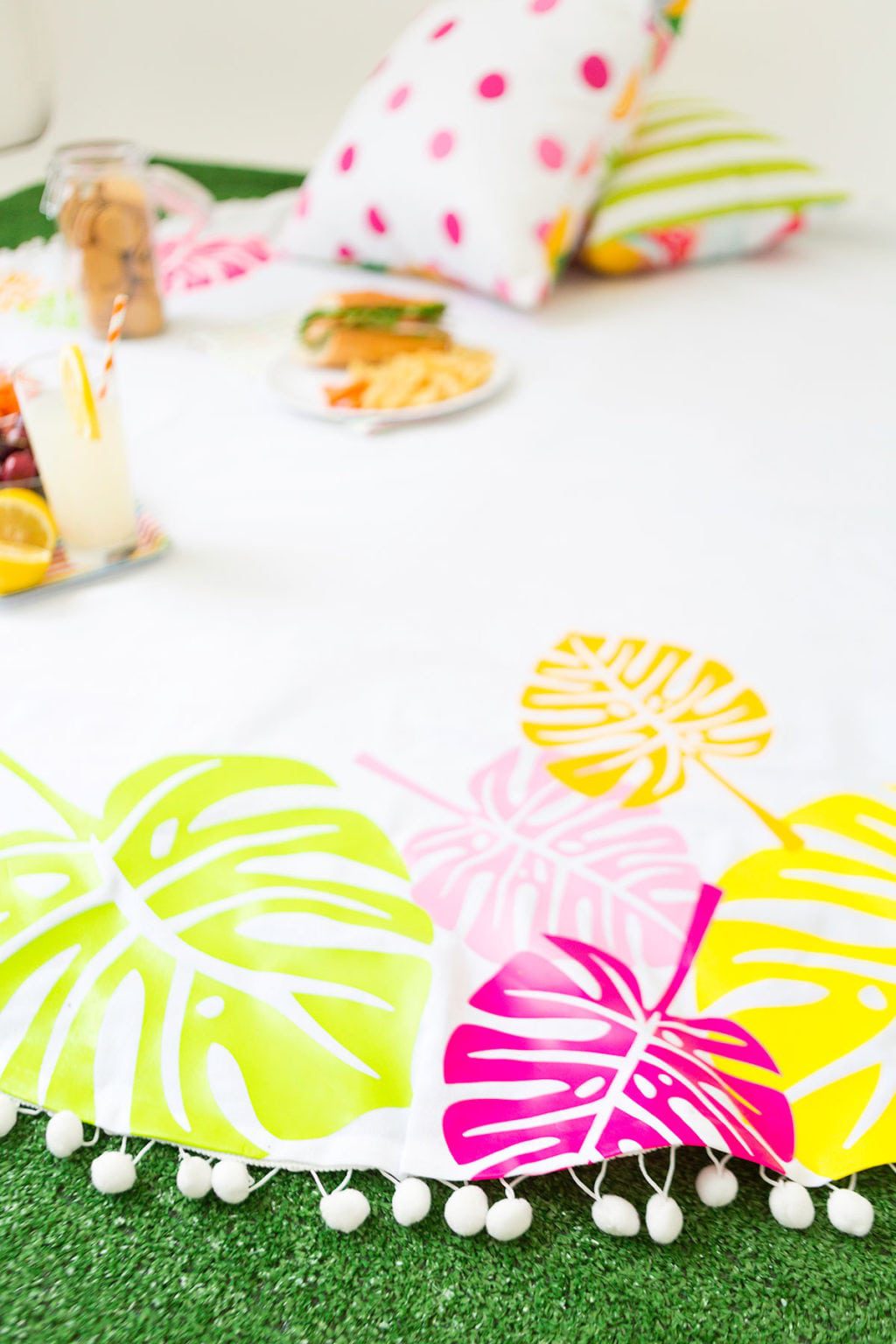 Use your Cricut Explore to create this Cricut Iron-On Picnic Blanket featuring bold colors and on-trend