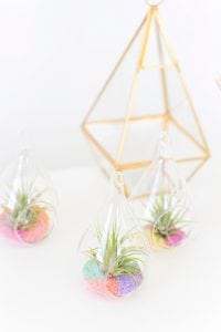 remember when you made colored sand as a kid? well, I'm giving it an adult makeover with these @methodhome and their #fearnomess campaign to make DIY Colored Sand Air Plants