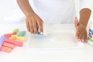 remember when you made colored sand as a kid? well, I'm giving it an adult makeover with these @methodhome and their #fearnomess campaign to make DIY Colored Sand Air Plants