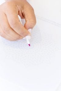 Dots have never been easier! Create this DIY Q-TIPS Mandala Art with supplies you already have on hand!