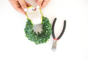 Three Ways to Use Faux Garland | damask love