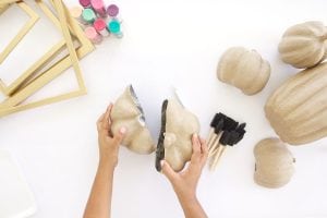 celebrate fall with bold colors and these easy DIY paper pumpkin wall art pieces. All you need is paint!