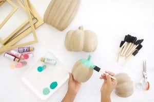 celebrate fall with bold colors and these easy DIY paper pumpkin wall art pieces. All you need is paint!