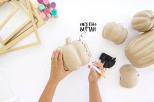 celebrate fall with bold colors and these easy DIY paper pumpkin wall art pieces. All you need is paint!