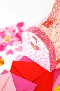 Printable Valentine's Day Mailbox | damask love