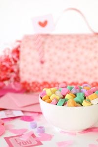 Printable Valentine's Day Mailbox | damask love