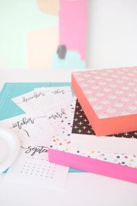 DIY Calendar Clipboard with Free Printable Calendar | damask love