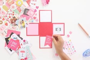 Paper Surprise Box | damask love