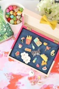 How to Organize Your Flair | damask love