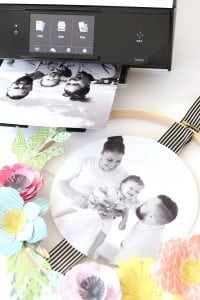 DIY Embroidery Hoop Wreath Photo Frame | damask love