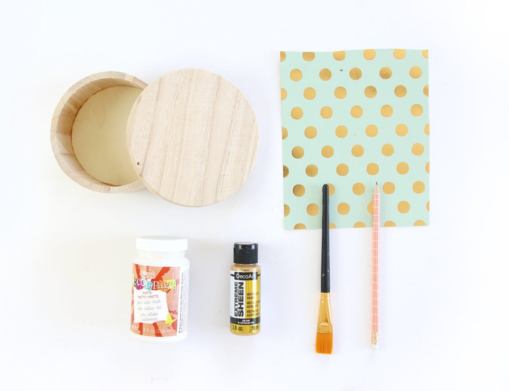 DIY Wastebasket Pendant Lamp | damask love