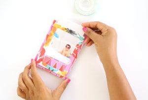 DIY Paper Easel Frames | damask love