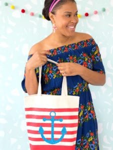 DIY Striped Nautical Tote with Cricut Explore | damask love