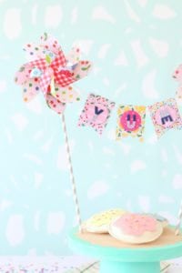DIY Wood Pinwheel Cake Stand | damask love