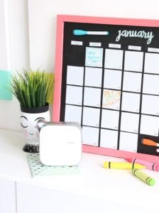 DIY Magnetic Whiteboard Calendar with DYMO MobileLabeler | damask love