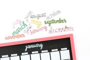 DIY Magnetic Whiteboard Calendar with DYMO MobileLabeler | damask love