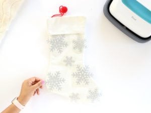 Three Ways to Decorate A Stocking | damask love