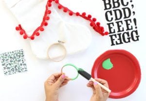 Three Ways to Decorate A Stocking | damask love