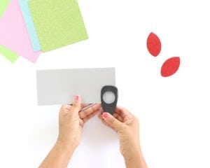 DIY Christmas Lights Paper Garland | damask love