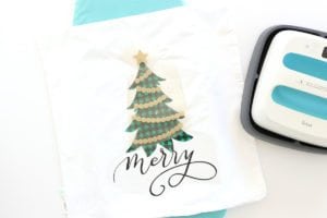 Easy Low-Sew Holiday Throw Pillows | damask love