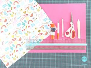 Learn how to make a pocket folder. Perfect for students, planners or anyone who wants to get organized!