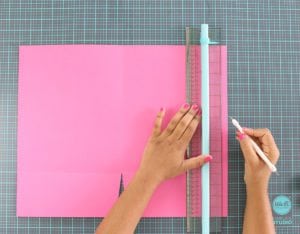 Learn how to make a pocket folder. Perfect for students, planners or anyone who wants to get organized!