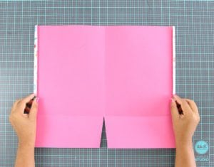 Learn how to make a pocket folder. Perfect for students, planners or anyone who wants to get organized!