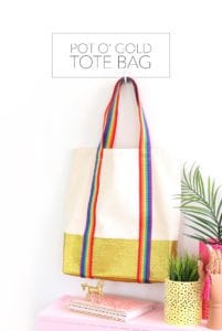 You'll love this NO MESS technique for adding brilliant gold glitter to any canvas tote bag.