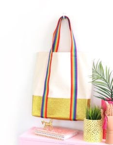 You'll love this NO MESS technique for adding brilliant gold glitter to any canvas tote bag.