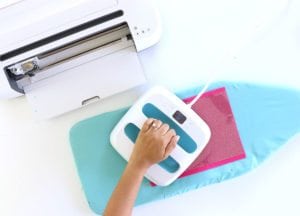 Learn how you can easily make your own glitter felt. Perfect for any felt project.