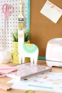 DIY Chipboard Llama Desk Buddy | damask love