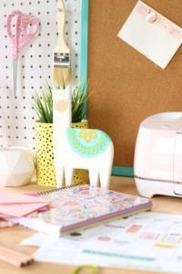 DIY Chipboard Llama Desk Buddy | damask love