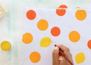 How to Paint your own Patterned Fabric | damask love